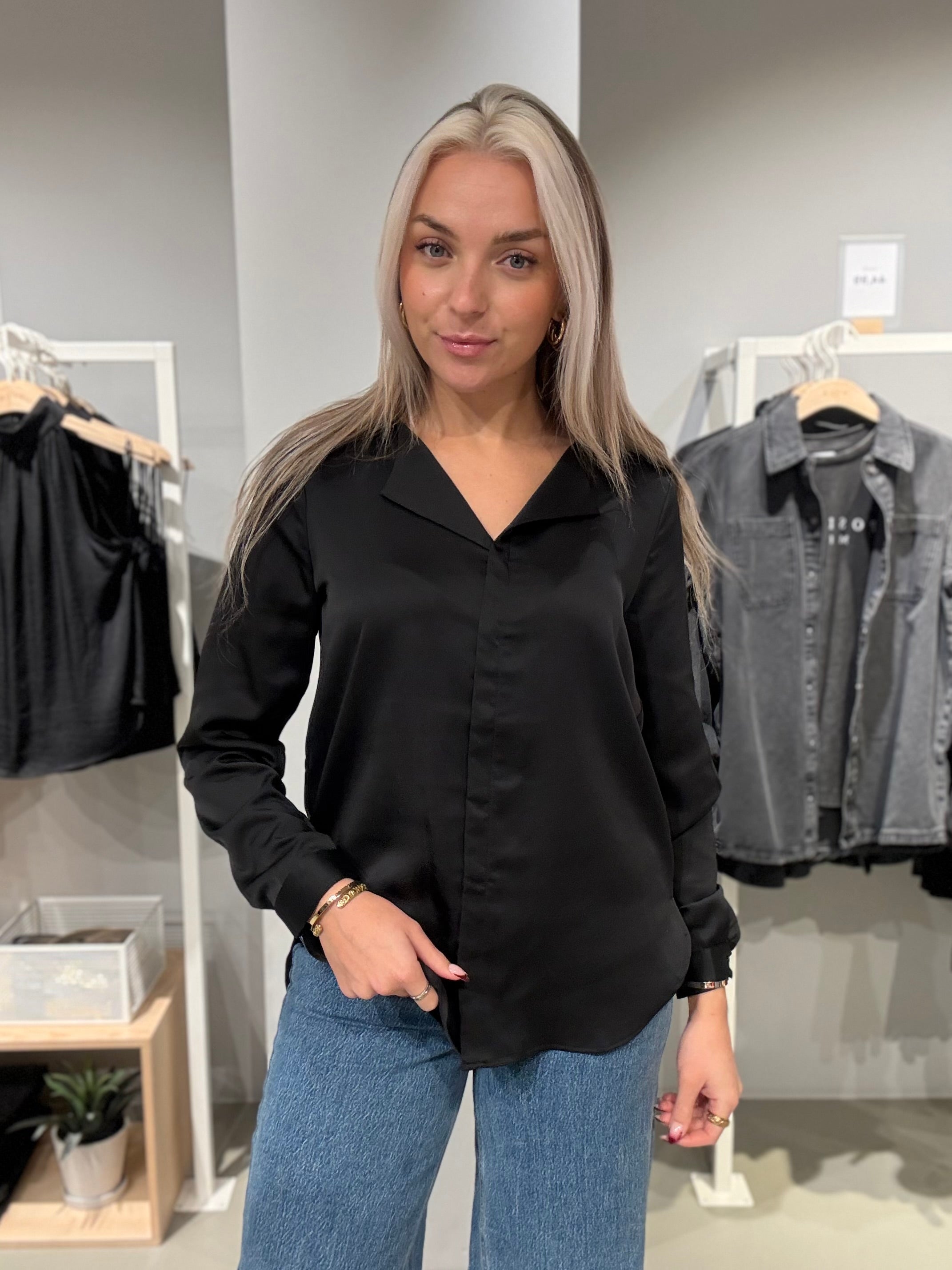 VIELLETTE Shirt - Black